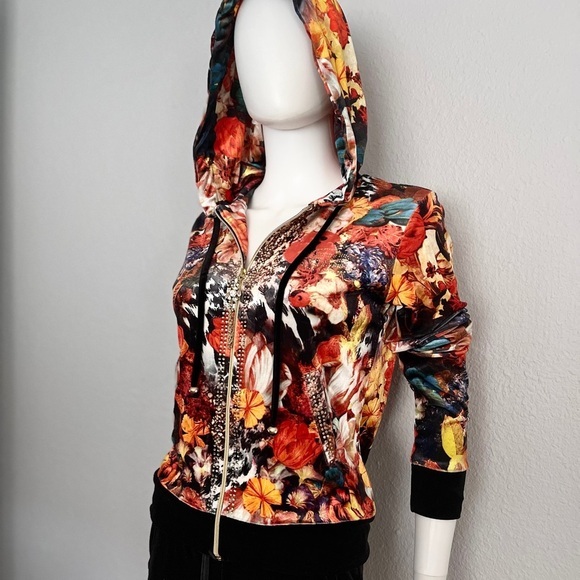 NWT WOMEN VELOUR TRACKSUIT SET JACKET/BLACK PANTS FLORAL PRINT LOUNGEWEAR HOODED - Picture 8 of 11